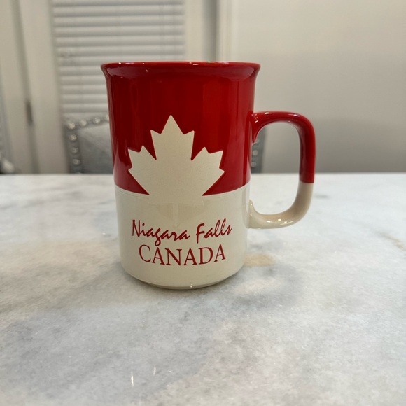 Niagara Falls Canada Red & White Mug - NWOT - Picture 9 of 9